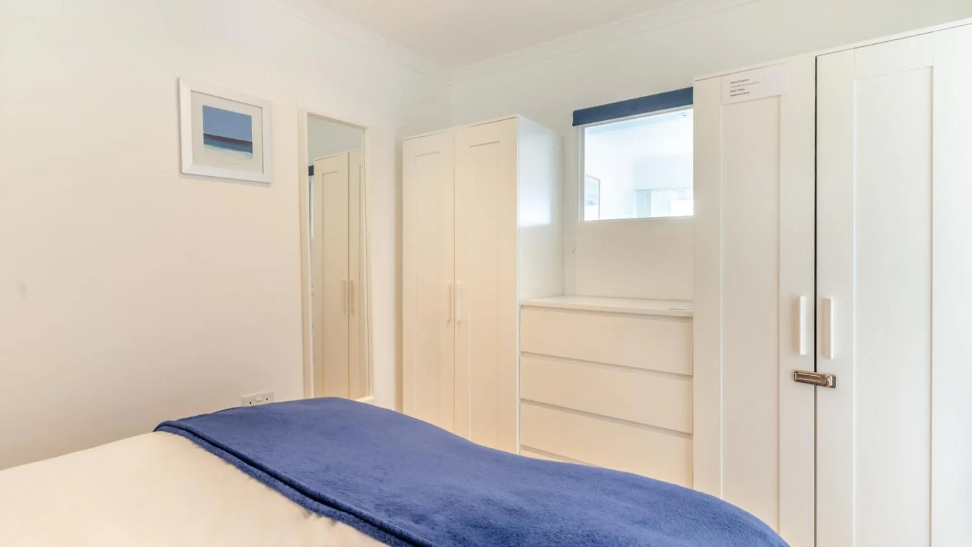 9_306B Redcliffe Apartments, Caswell Bay Bishopston 0*,  United Kingdom